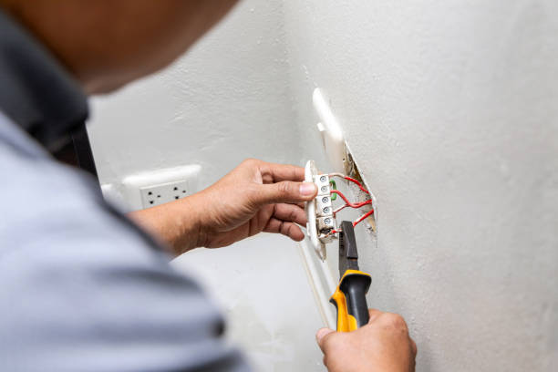 Best Circuit Breaker Repair  in Stuart, FL